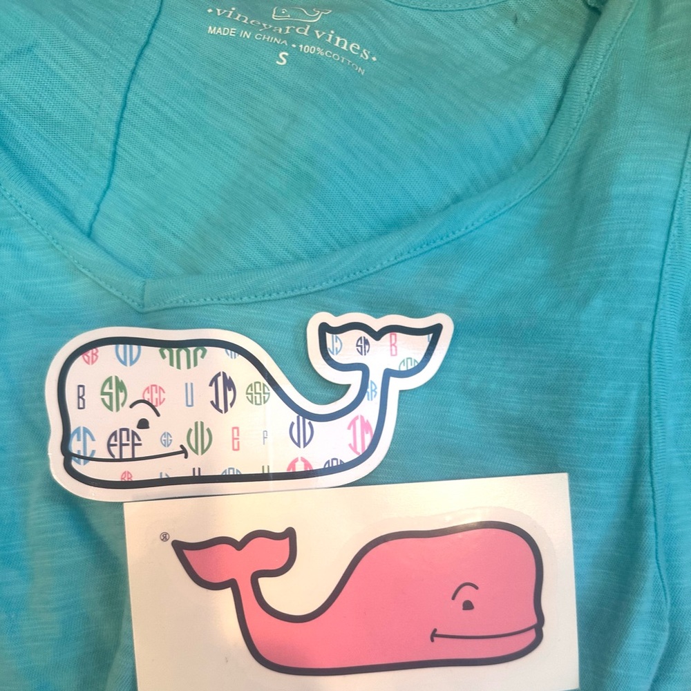 Vineyard Vines NWOT 100% Cotton Sleeveless V-Neck Light Blue T-Shirt + Stickers